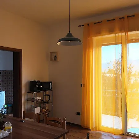 Con Giardino E Parcheggio A Ideale Per Famiglie E Pet * Penne