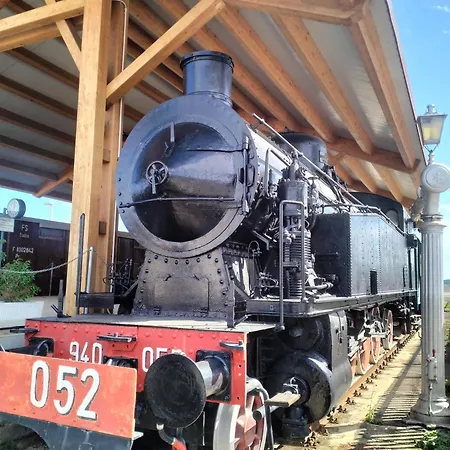 Con Giardino E Parcheggio A Ideale Per Famiglie E Pet Penne
