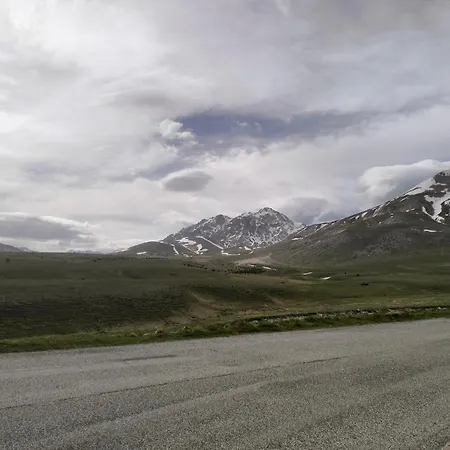 Con Giardino E Parcheggio A Ideale Per Famiglie E Pet Lejlighed