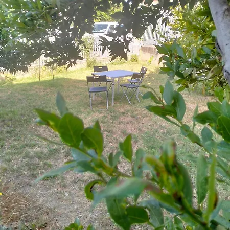 Con Giardino E Parcheggio A Ideale Per Famiglie E Pet *