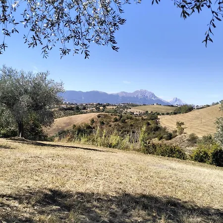 Apartment Da Jack With Garden And Parking, Ideal For Families And Pets Penne