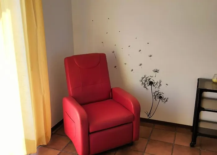 Da Jack With Garden And Parking, Ideal For Families And Pets Διαμέρισμα